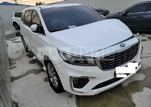 Photo 2 of 10: 2019 Kia Carnival, VIN KNAME81ABKS503676 — Korean insurance auction