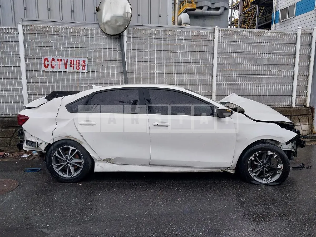 Photo 2 of 6: 2021 Kia K3 1.6 — Korean insurance auction