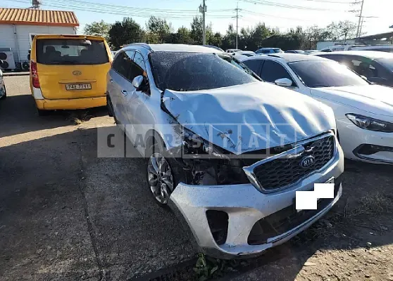 Photo 2 of 18: 2020 Kia Sorento, VIN KNAPG81BBLA610348 — Korean insurance auction