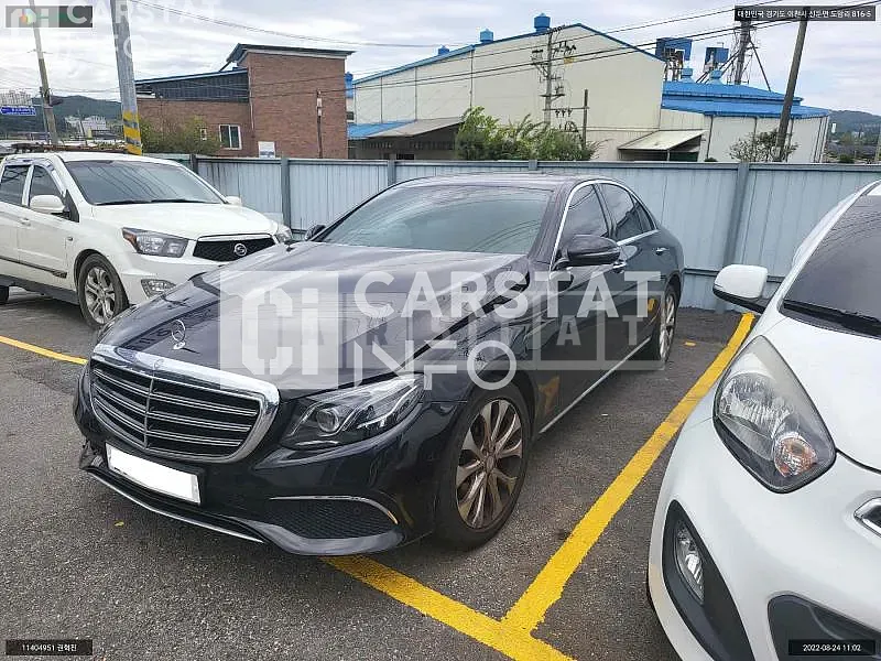 Photo 2 of 9: 2016 Mercedes-Benz E220 d, VIN WDDZF0EB4HA101523 — Korean insurance auction