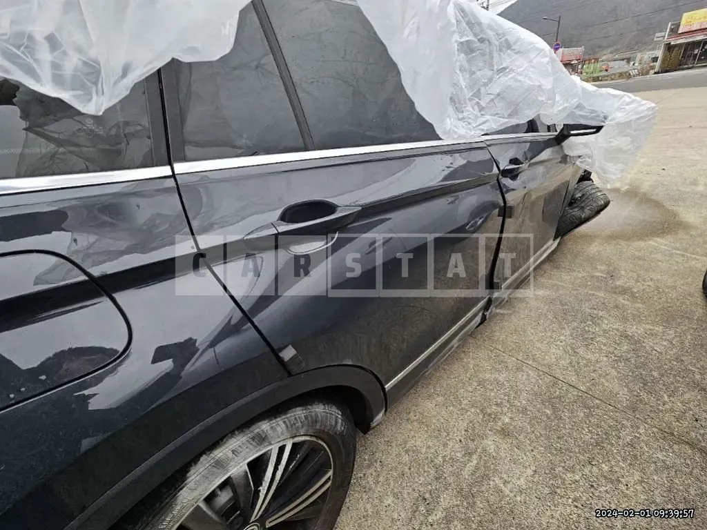 Photo 2 of 26: 2020 Volkswagen Tiguan 2.0 TDI, VIN WVGZZZ5NZLW910808 — Korean insurance auction