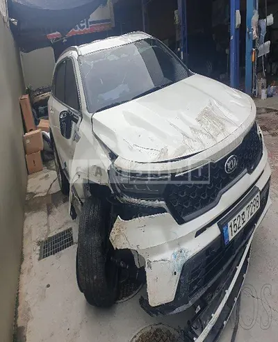 Photo 1 of 9: 2021 Kia Sorento, VIN KNARL81BGMA040615 — Korean insurance auction