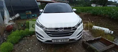 Photo 1 of 8: 2018 Hyundai Tucson, VIN KMHJ581ADJU551253 — Korean insurance auction