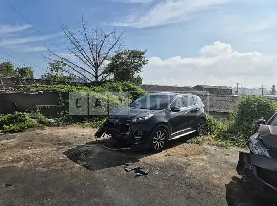 Photo 2 of 15: 2017 Kia Sportage, VIN KNAP6815GHK186059 — Korean insurance auction