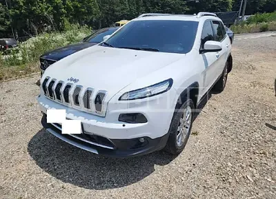 Photo 1 of 25: 2015 Jeep Cherokee — Korean insurance auction