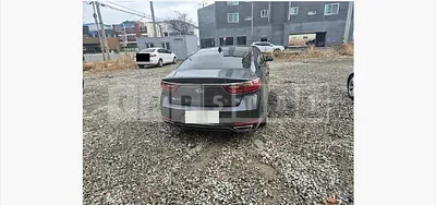 Photo 1 of 10: 2017 Kia K7 — Korean insurance auction