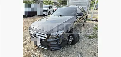 Photo 1 of 8: 2018 Mercedes-Benz E300 — Korean insurance auction