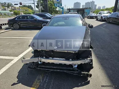 Photo 1 of 31: 2018 Mercedes-Benz E300 4Matic — Korean insurance auction