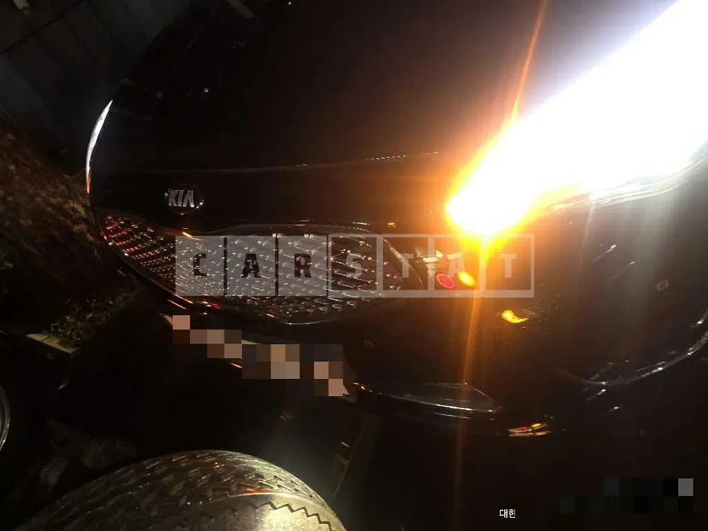Photo 2 of 7: 2015 Kia K7 — Korean insurance auction