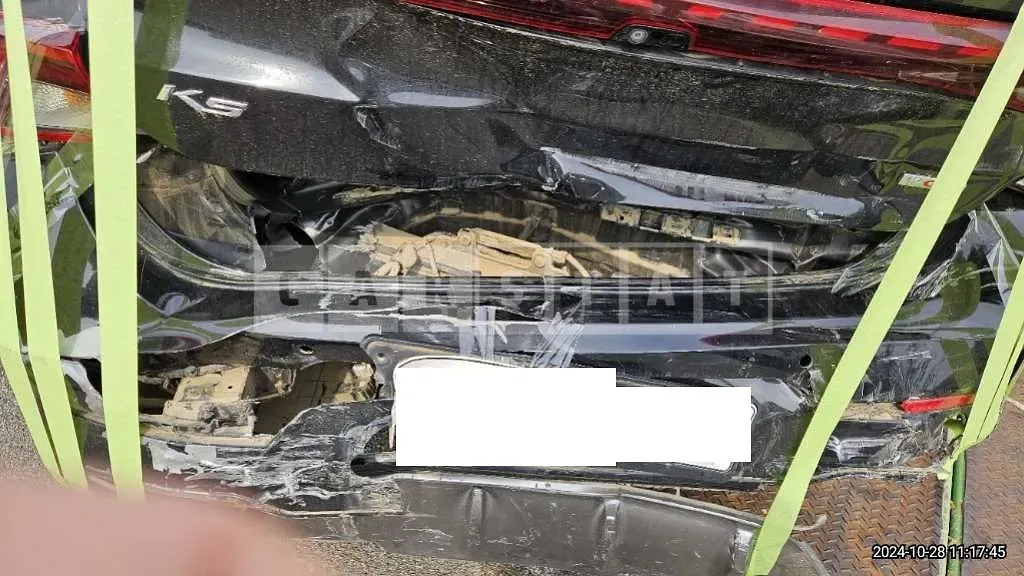 Photo 2 of 18: 2020 Kia K5 — Korean insurance auction