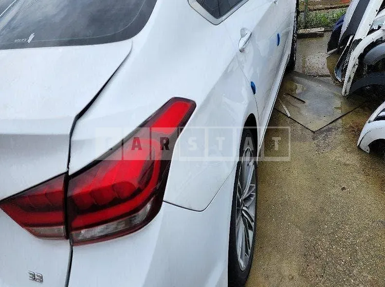 Photo 2 of 35: 2017 Genesis G80 3.3, VIN KMHGL41DBJU247911 — Korean insurance auction