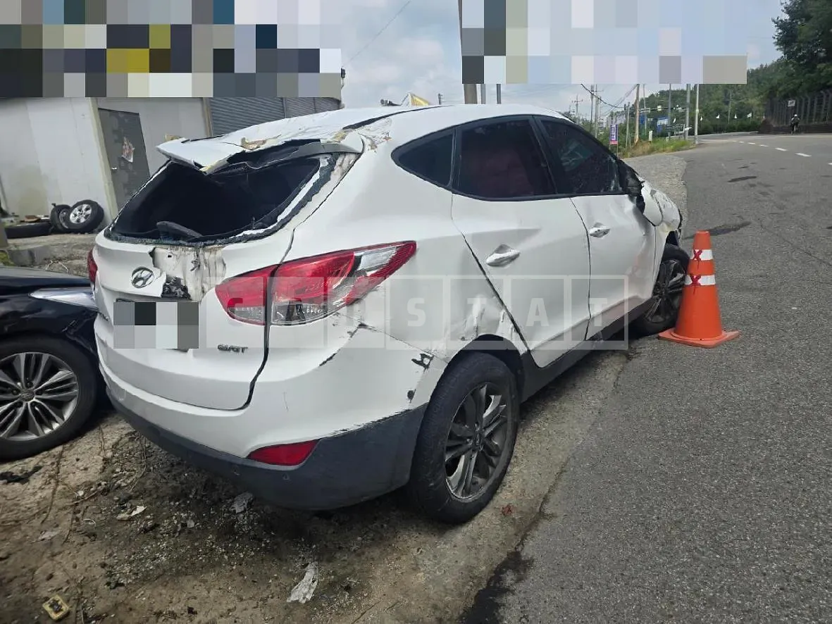 Photo 2 of 11: 2014 Hyundai Tucson ix — Korean insurance auction