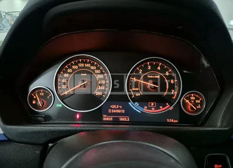 Photo 2 of 20: 2017 BMW 320i — Korean insurance auction
