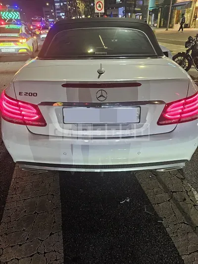 Photo 1 of 2: 2017 Mercedes-Benz E200 — Korean insurance auction