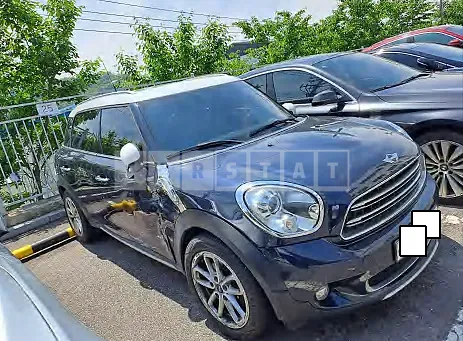 Photo 2 of 27: 2015 MINI Cooper D Countryman ALL4, VIN WMWXD5109FWT61339 — Korean insurance auction