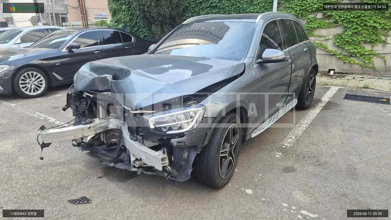 Photo 2 of 13: 2020 Mercedes-Benz GLC 300 4Matic, VIN W1N0G8EBXLF812355 — Korean insurance auction