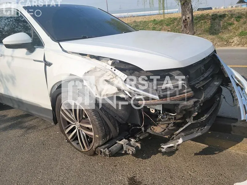 Photo 2 of 14: 2021 Volkswagen Tiguan 2.0 TDI, VIN WVGZZZ5NZLM173019 — Korean insurance auction