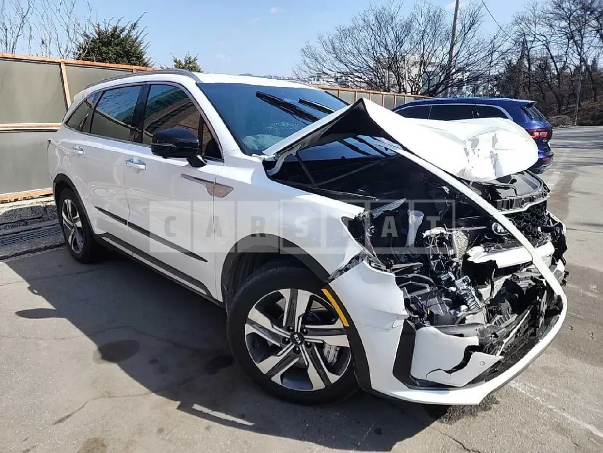 Photo 2 of 44: 2021 Kia Sorento Hybrid 1.6 4WD, VIN KNARF81GDMA045087 — Korean insurance auction