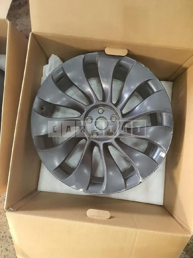 Photo 2 of 4: 2021 Tesla (parts) Model Y Performance Wheels — Korean insurance auction