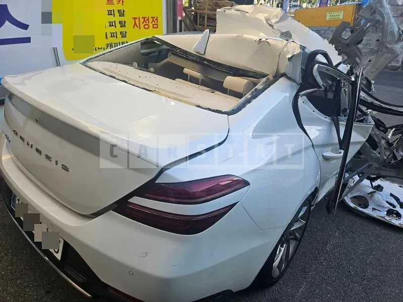 Photo 2 of 49: 2021 Genesis G70 — Korean insurance auction