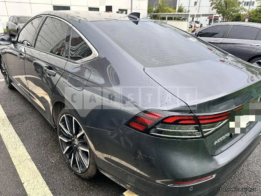 Photo 2 of 23: 2023 Honda Accord Hybrid — Korean insurance auction