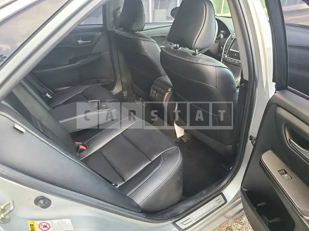 Photo 2 of 10: 2015 Toyota Camry — Korean insurance auction