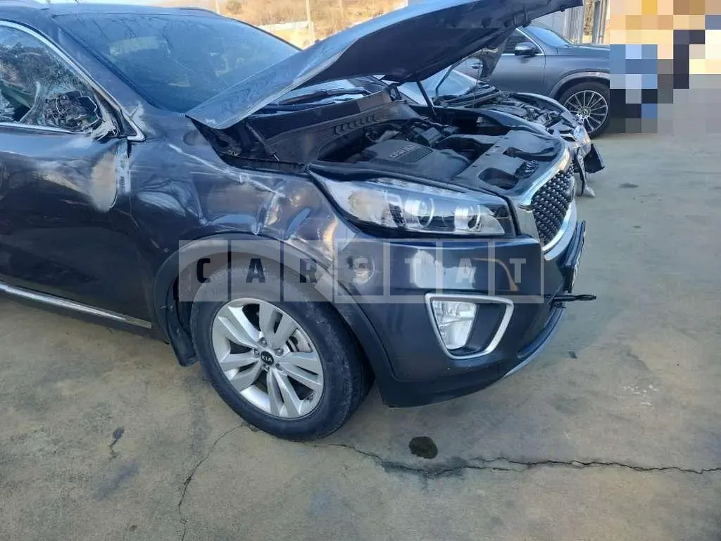 Photo 2 of 12: 2015 Kia Sorento — Korean insurance auction