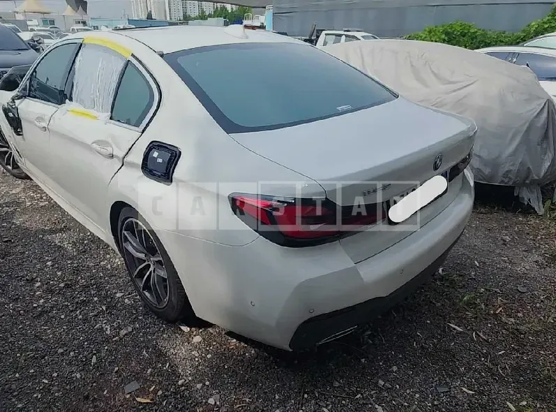 Photo 2 of 9: 2023 BMW 520i, VIN WBA11BH09PCL50654 — Korean insurance auction