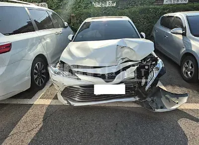 Photo 1 of 44: 2018 Toyota Camry Hybrid — Korean insurance auction