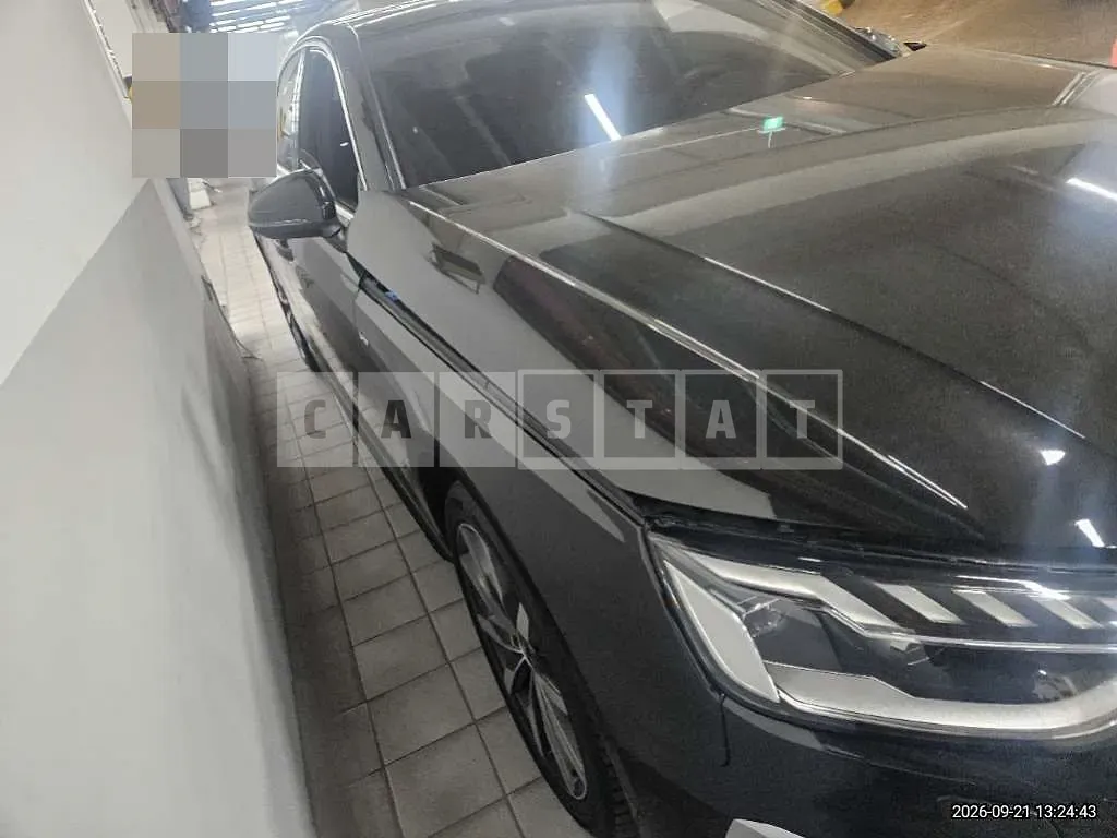 Photo 2 of 20: 2023 Audi A4 40 TFSI — Korean insurance auction