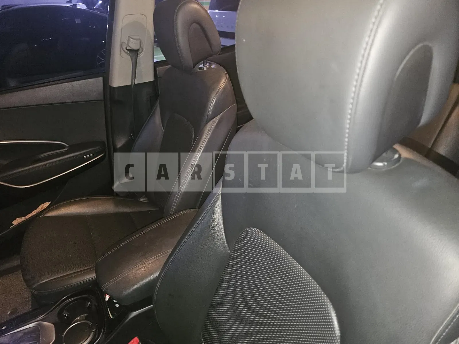 Photo 2 of 4: 2015 Hyundai Santa Fe DM 2.0 4WD, VIN KMHSW81UDGU612663 — Korean insurance auction