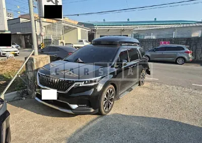 Photo 1 of 11: 2021 Kia Carnival — Korean insurance auction