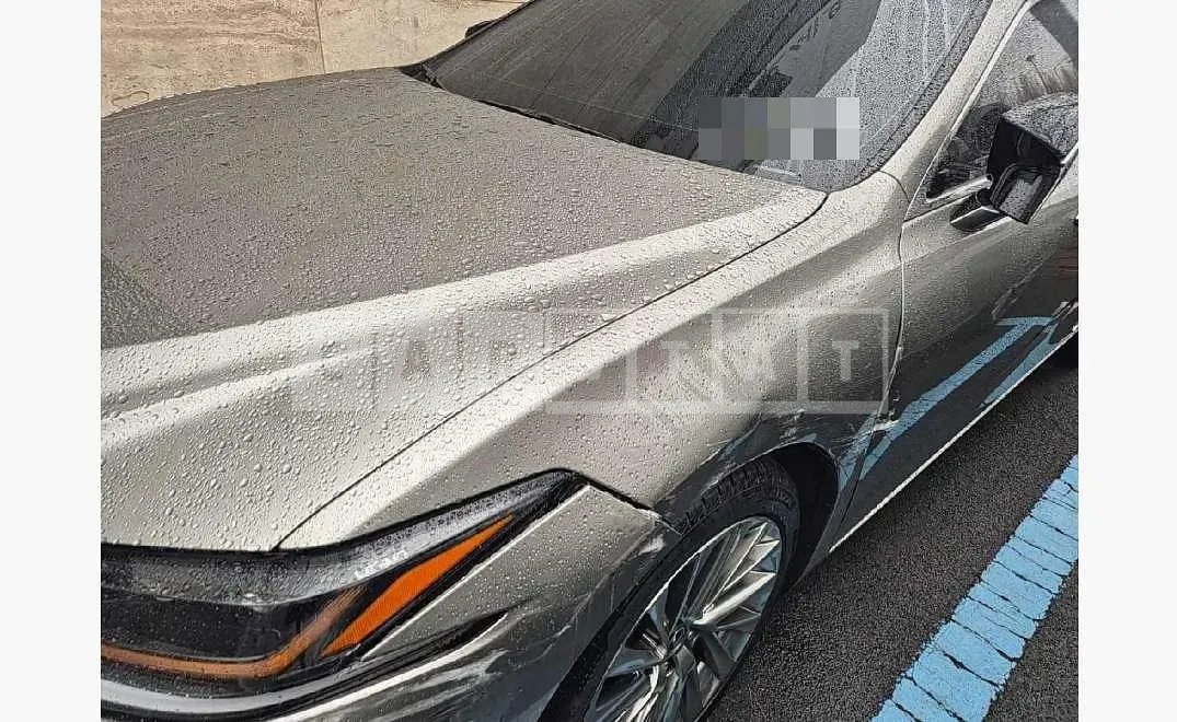 Photo 2 of 17: 2021 Lexus ES300h — Korean insurance auction