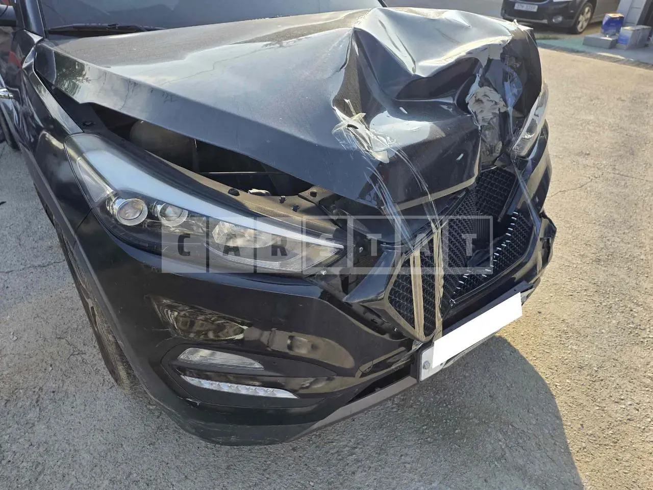 Photo 2 of 11: 2015 Hyundai Tucson, VIN KMHJ381ABGU135545 — Korean insurance auction