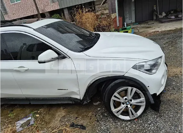 Photo 2 of 8: 2017 BMW X1 xDrive 18d — Korean insurance auction