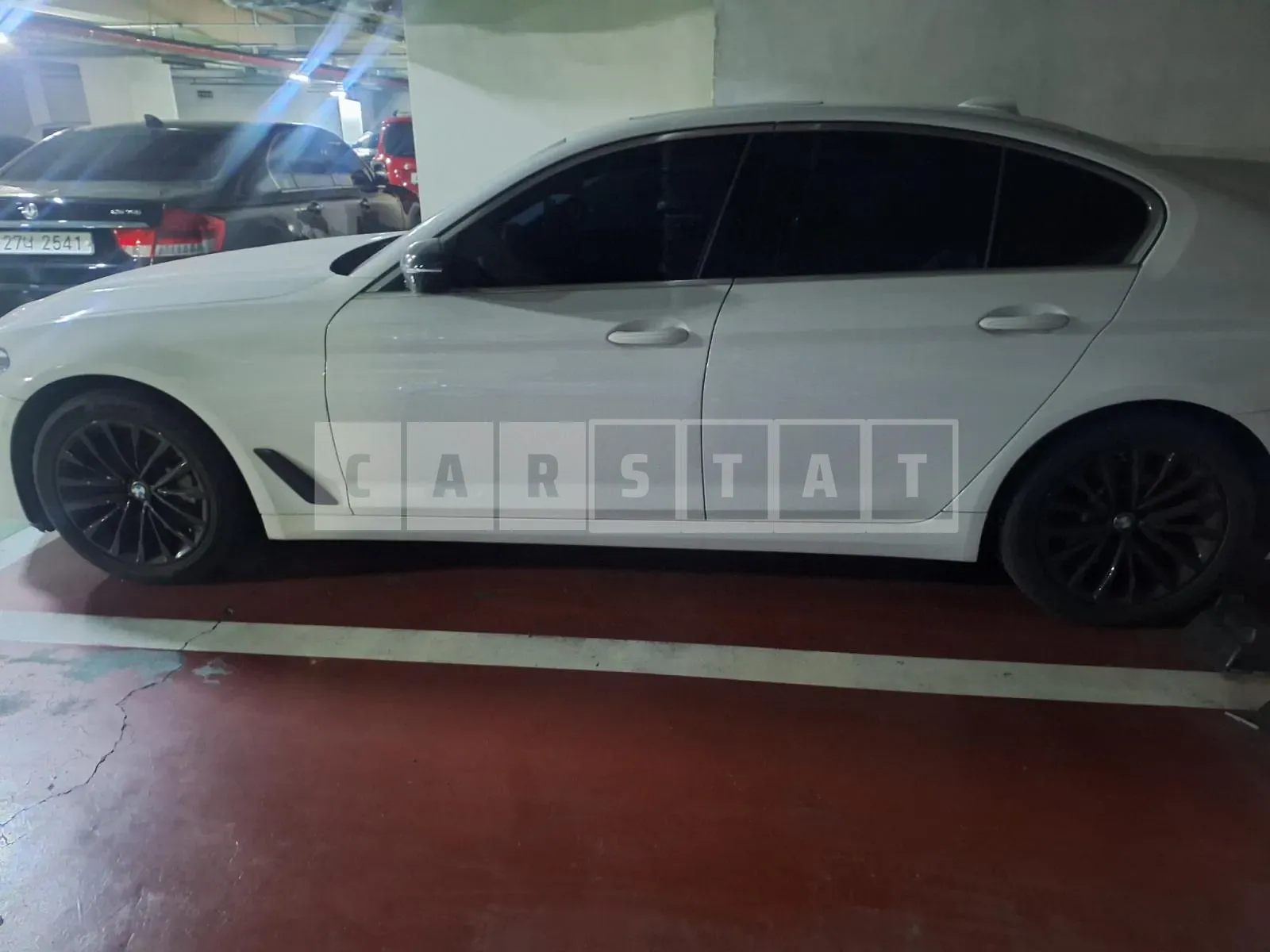 Photo 2 of 3: 2019 BMW 530i, VIN WBAJD310XKWW03091 — Korean insurance auction