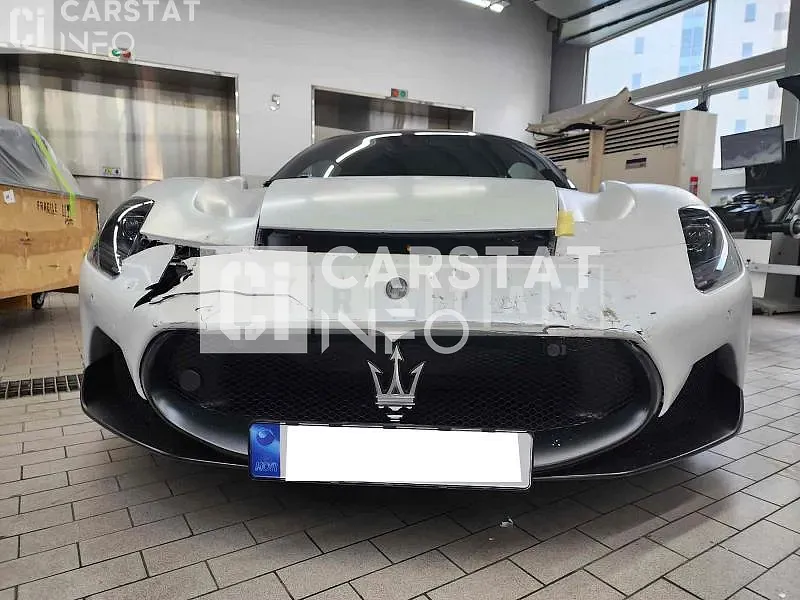 Photo 2 of 29: 2022 Maserati MC20, VIN ZAMBX24G6N0396719 — Korean insurance auction