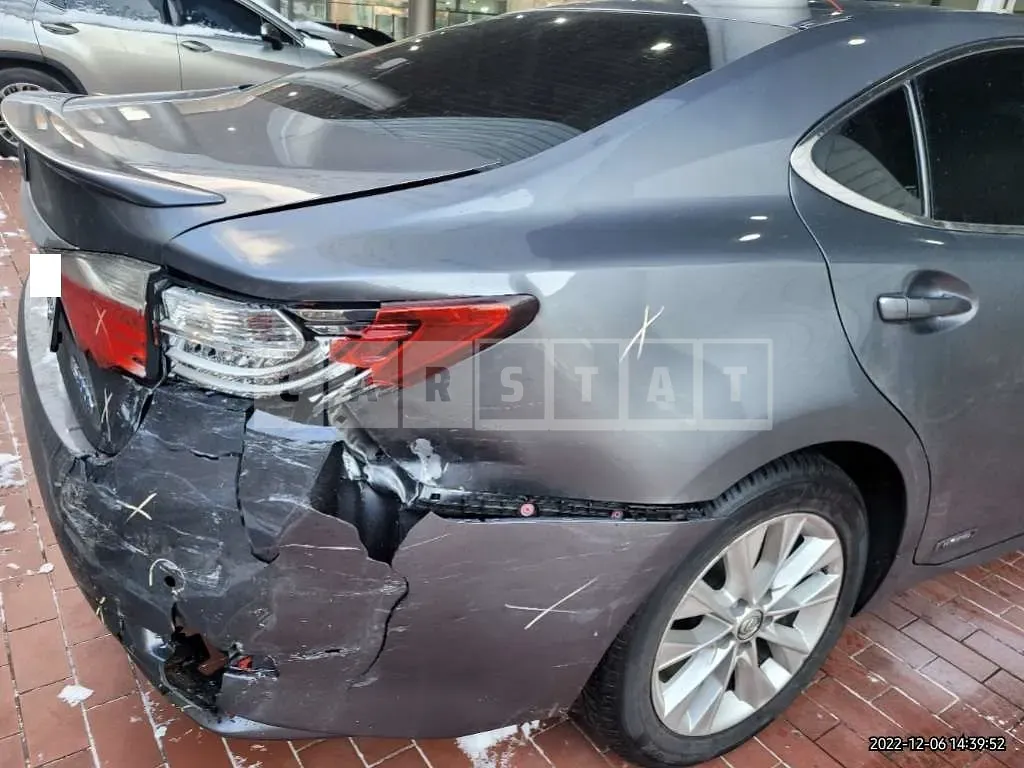 Photo 2 of 19: 2015 Lexus ES300h, VIN JTHBW1GGXF2081262 — Korean insurance auction