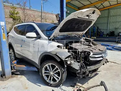 Photo 1 of 9: 2016 Hyundai Santa Fe, VIN KMHSW81UDGU567674 — Korean insurance auction