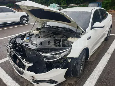 Photo 1 of 12: 2020 Kia K5, VIN KNAGT411BLA369751 — Korean insurance auction