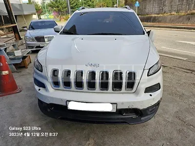 Photo 1 of 15: 2015 Jeep Cherokee, VIN 1C4PJMCY0FW605968 — Korean insurance auction
