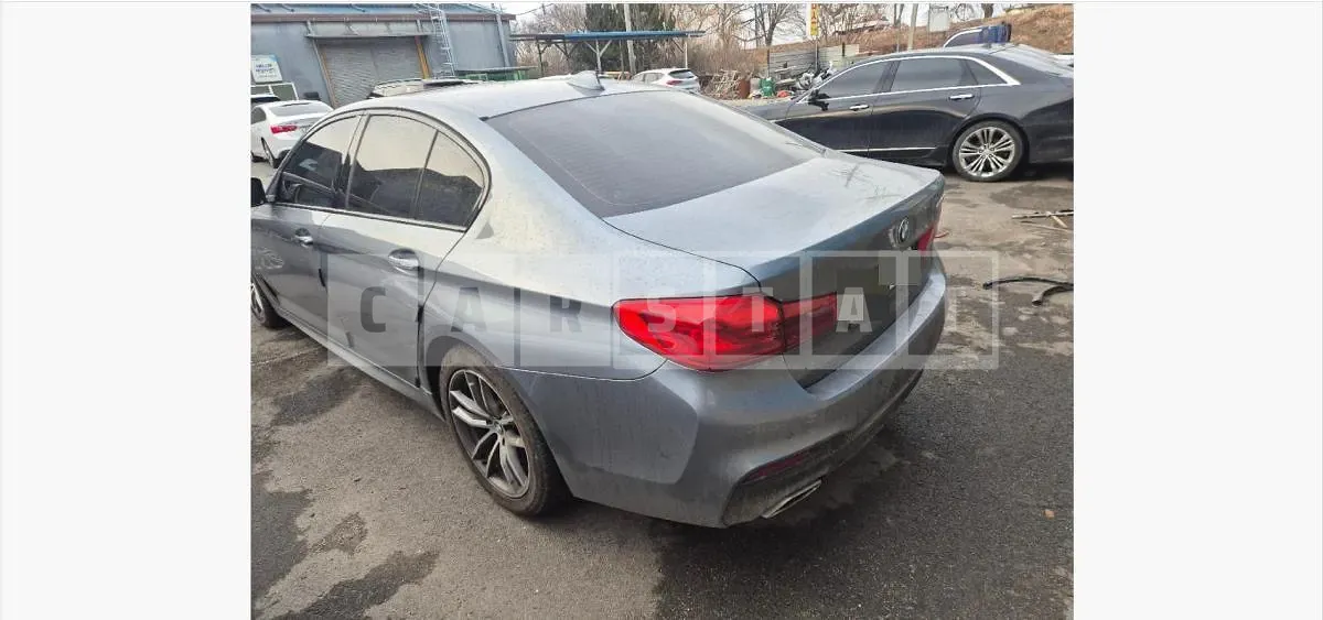 Photo 2 of 11: 2017 BMW 520d — Korean insurance auction