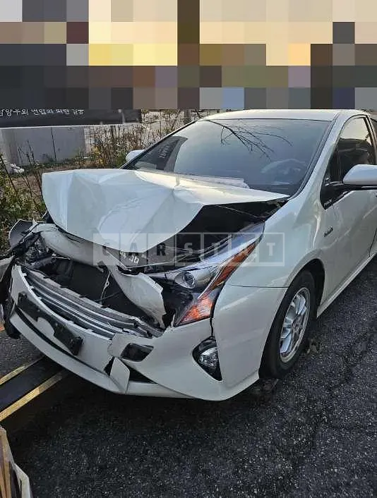 Photo 3 of 3: 2016 Toyota Prius — Korean insurance auction