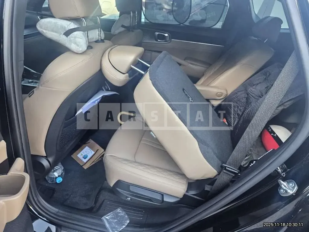 Photo 2 of 41: 2025 Kia Sorento 4WD — Korean insurance auction