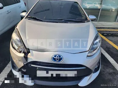 Photo 1 of 15: 2018 Toyota Prius C — Korean insurance auction