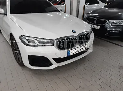 Photo 1 of 37: 2021 BMW 520i, VIN WBA11BH02MWX18635 — Korean insurance auction