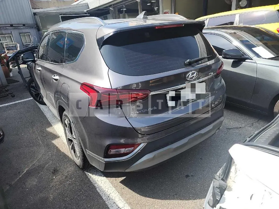 Photo 2 of 13: 2018 Hyundai Santa Fe TM — Korean insurance auction