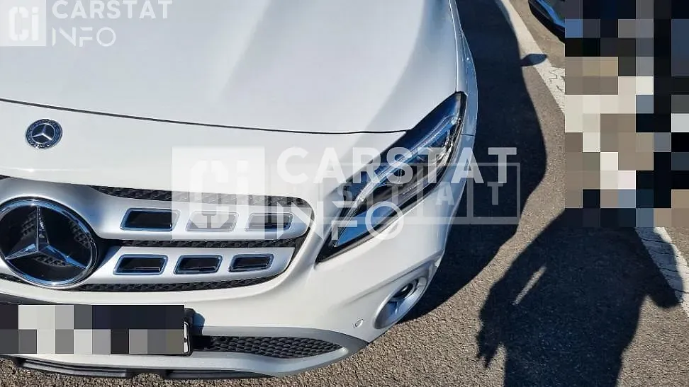 Photo 2 of 21: 2019 Mercedes-Benz GLA220 — Korean insurance auction