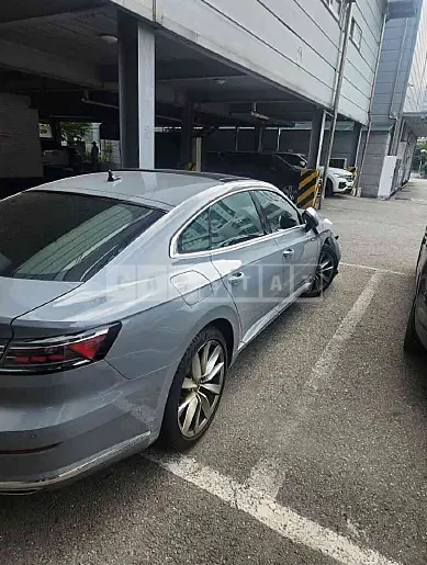 Photo 2 of 10: 2023 Volkswagen Arteon 2.0TDI — Korean insurance auction