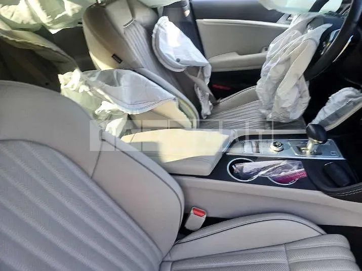 Photo 2 of 14: 2021 Genesis G70 — Korean insurance auction
